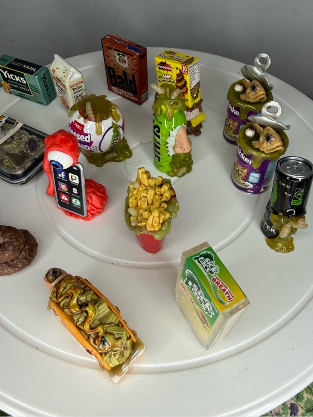 Gross Miniature Bundle - Picture 4 of 10